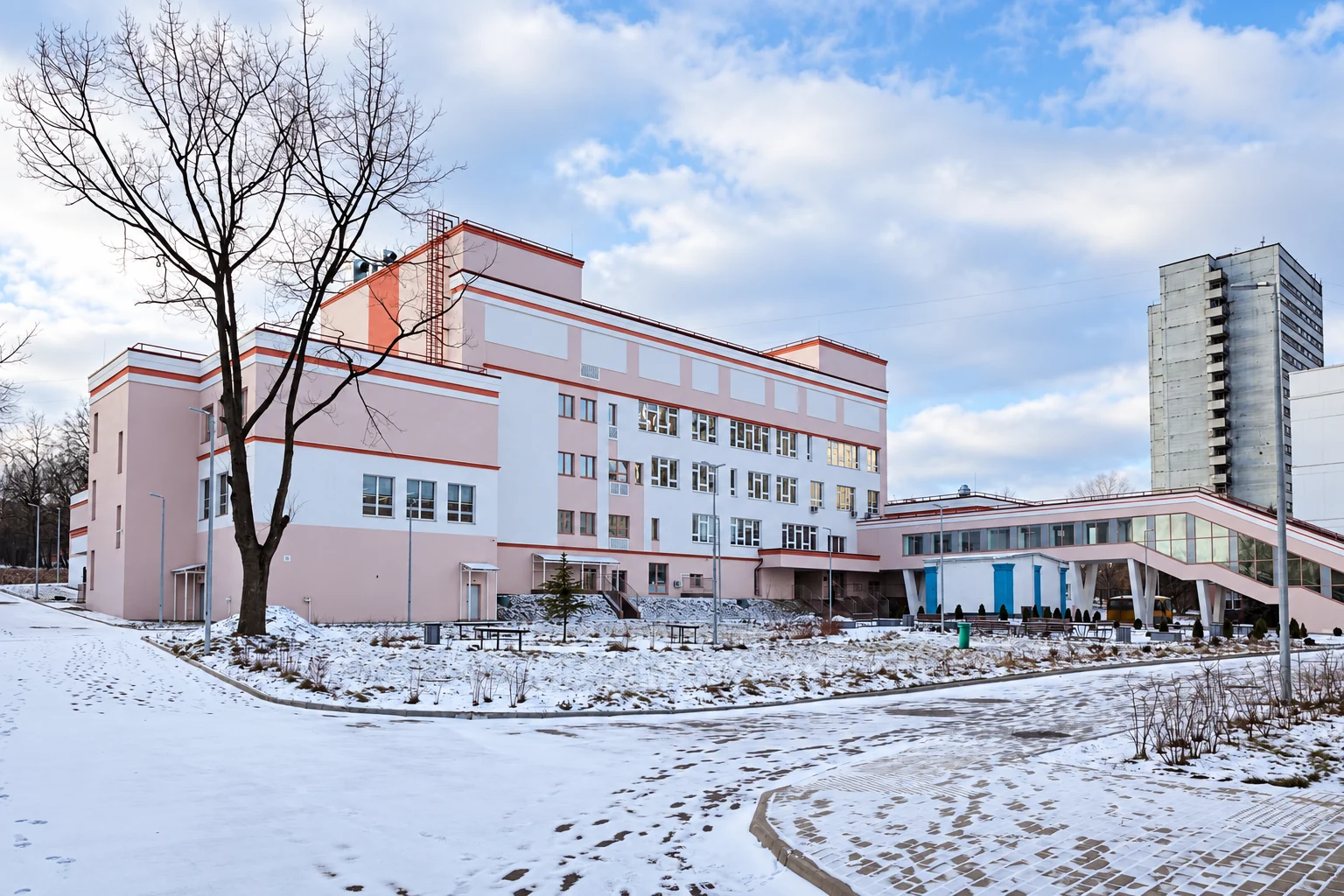 Ученики СУНЦ МГУ на школьном мероприятии